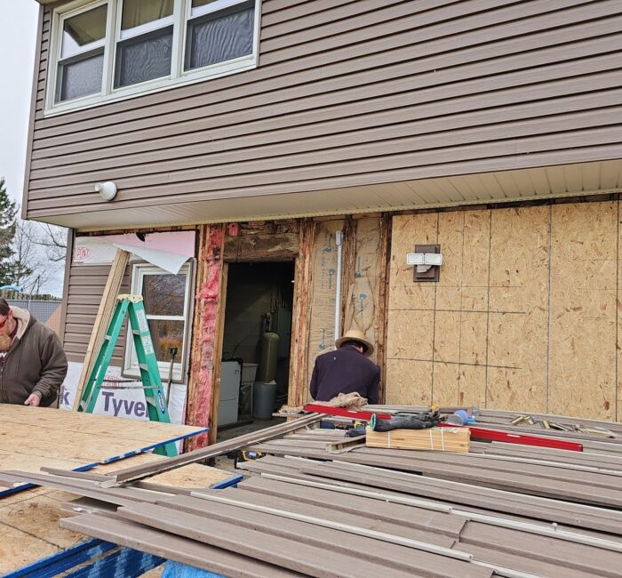 Siding being installed by Bauer Specialty